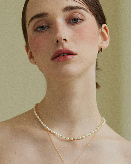 basic pearl ball necklace
